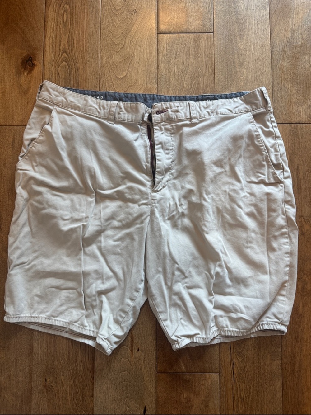 Men's Light Beige Flat Front Shorts size 36
